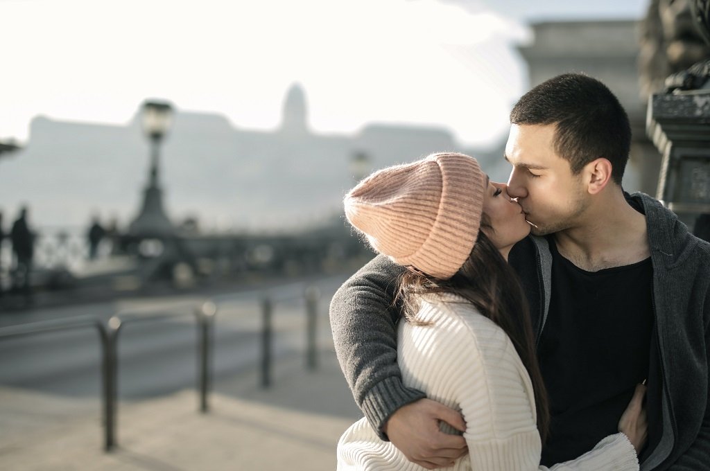 Are You a Shy Boy? Try These Online Dating Ideas