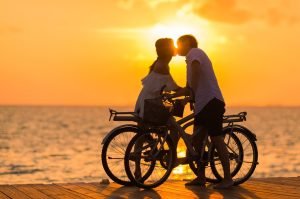 What Gift Can I Get You? How Do Gifts Affect Men Women Relationships?