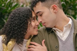 How to Meet Someone Without a Dating Site? | ChinaLoveScam