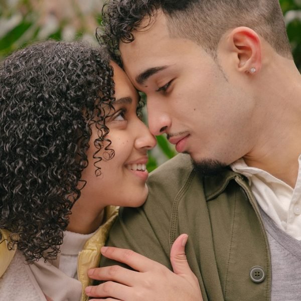 How to Meet Someone Without a Dating Site? | ChinaLoveScam